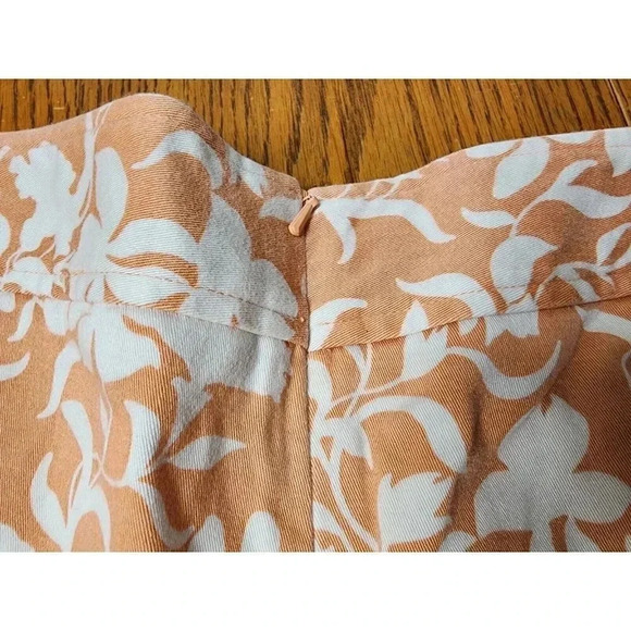 ANN TAYLOR IVORY PEACH FLORAL SKORT SIZE 14 - Picture 6 of 8